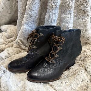 Franco Sarto A-Derby Black Leather Wedge Lace-Up Boots Size 9.5